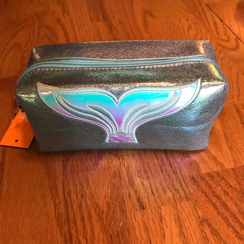 NWT LOF Mermaid Fin Blue Wristlet/Bag - Picture 4 of 16